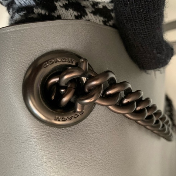 COACH 78218 SIGNATURE CHAIN CENTRAL TOTE V5/Heather Grey. - Picture 8 of 14